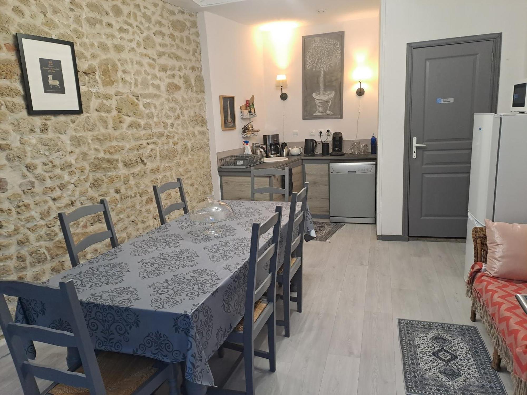 La Cadournaise Bed and Breakfast Saint-Seurin-de-Cadourne Buitenkant foto