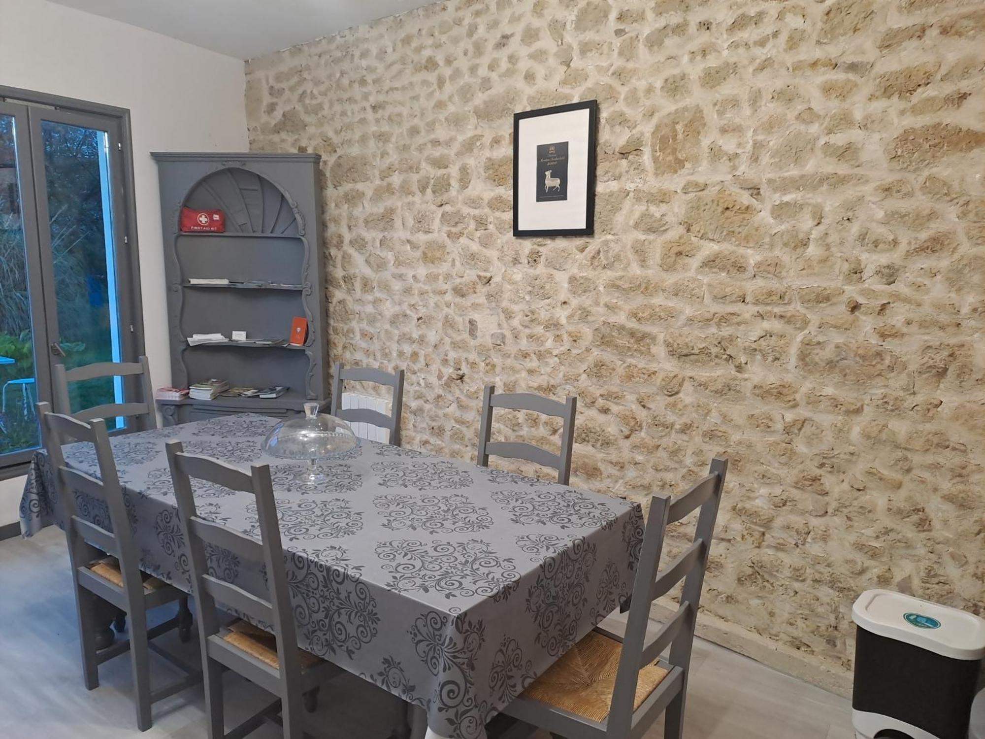 La Cadournaise Bed and Breakfast Saint-Seurin-de-Cadourne Buitenkant foto