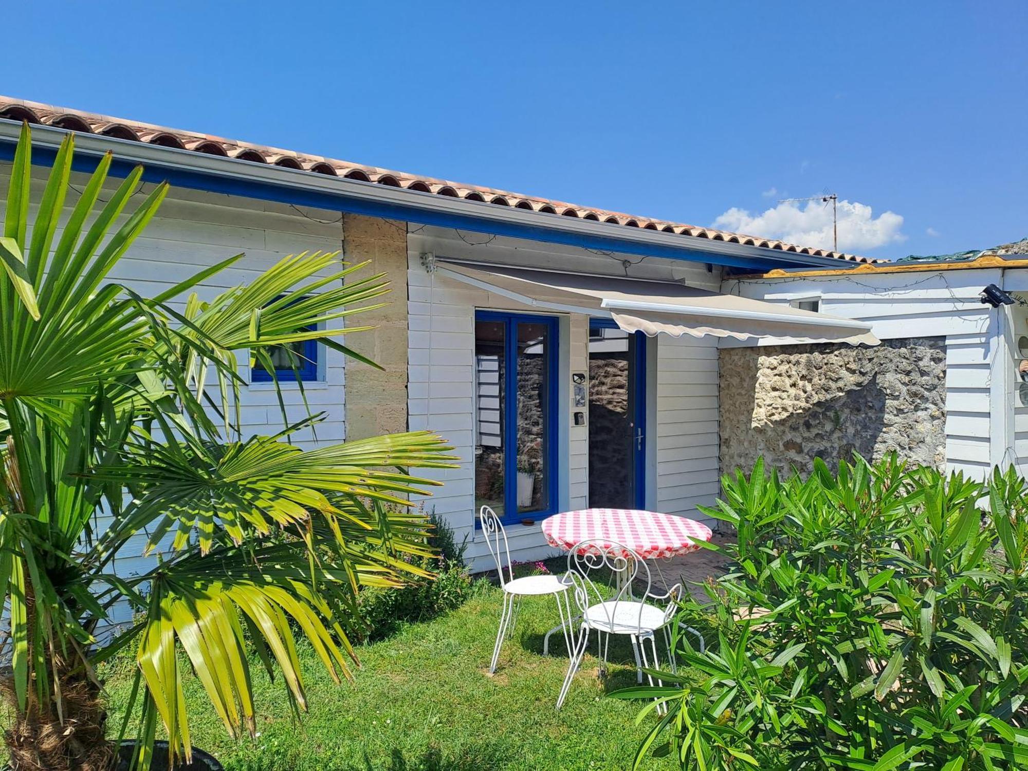 La Cadournaise Bed and Breakfast Saint-Seurin-de-Cadourne Buitenkant foto